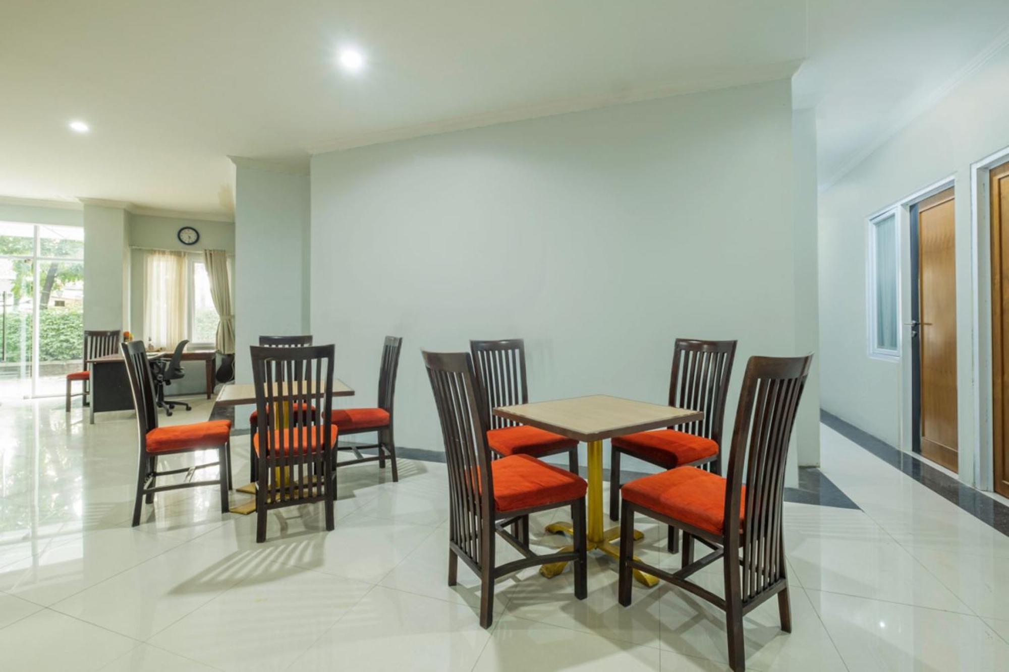 Oyo Living 2195 Al Jazeerah Residence Syariah Bandung Dış mekan fotoğraf